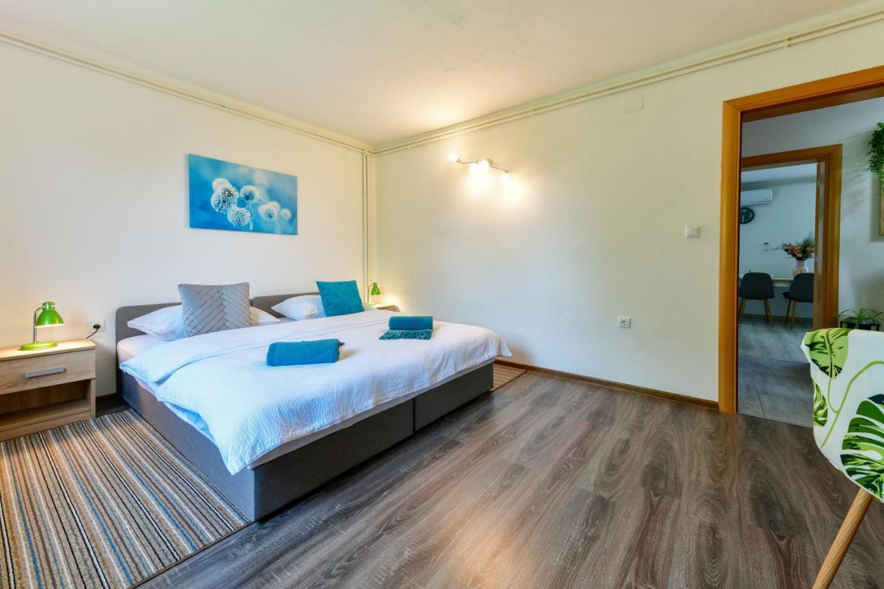 דרז'ניק גראד Apartman Plum Plitvice מראה חיצוני תמונה